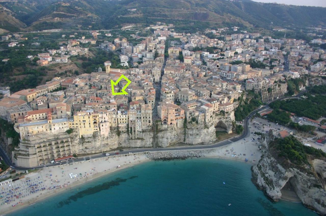 Astoria Tropea Centro Storico Exterior foto