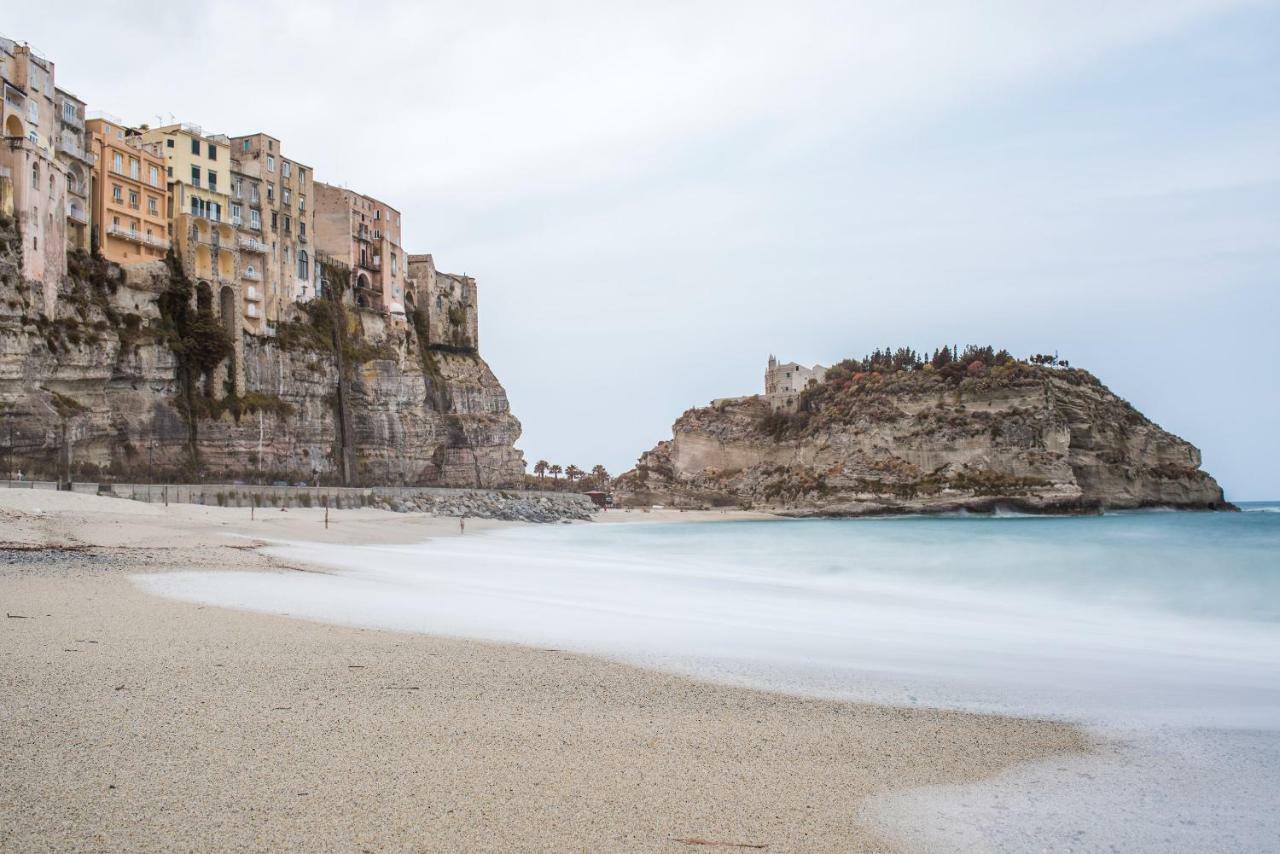 Astoria Tropea Centro Storico Exterior foto